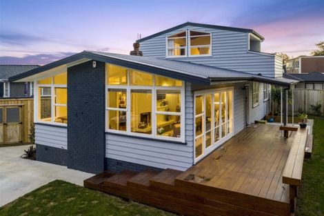 Photo of property in 3 Crompton Road, Massey, Auckland, 0614