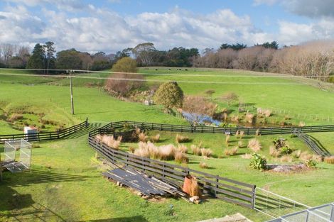 Photo of property in 658 Roberts Line, Kelvin Grove, Palmerston North, 4470