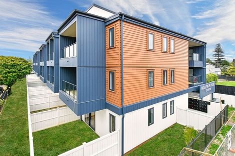 Photo of property in 301/8 Gray Avenue, Mangere East, Auckland, 2024