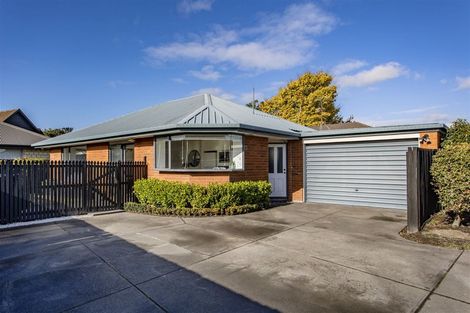 Photo of property in 1/14 Innisfree Place, Northwood, Christchurch, 8051
