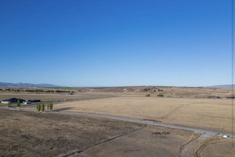 Photo of property in 20 Southern Tor Lane, Springvale, 9393