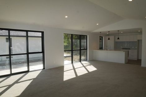 Photo of property in 13 Rongomau Lane, Raumati South, Paraparaumu, 5032