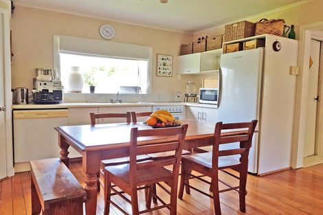 Photo of property in 133 Oakura Road, Oakura, Hikurangi, 0184