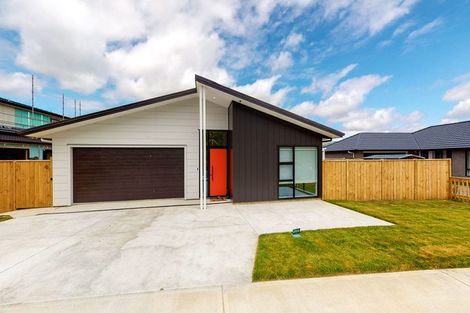 Photo of property in 23 Queen Charlotte Drive, Aotea, Porirua, 5024