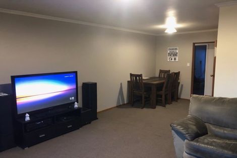 Photo of property in 2/5 Pegasus Avenue, North New Brighton, Christchurch, 8083