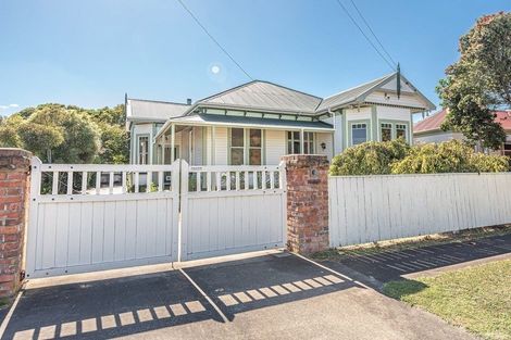 Photo of property in 6 Mason Terrace, Gonville, Whanganui, 4501