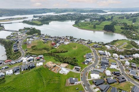 Photo of property in 1 Koromiko Lane, Raglan, 3225