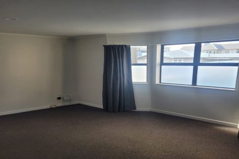 Photo of property in 6-8 Rolleston Street, Mount Cook, Wellington, 6021