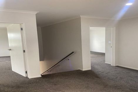 Photo of property in 1 Kendall Court, Wattle Downs, Auckland, 2103
