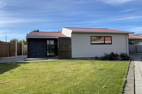 Photo of property in 14 Warner Place, Heathcote Valley, Christchurch, 8022