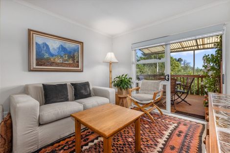 Photo of property in 47 Saint Ives Drive, Camborne, Porirua, 5026