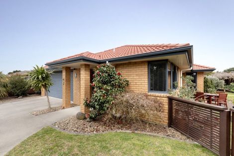 Photo of property in 7 Beachmere Place, Papamoa Beach, Papamoa, 3118