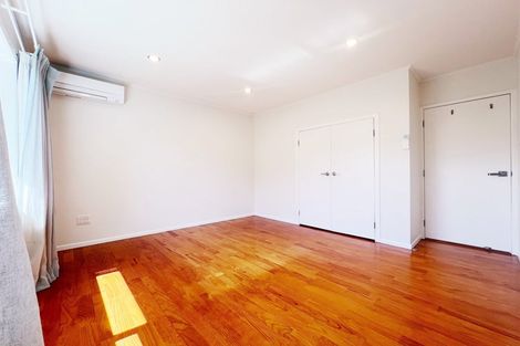 Photo of property in 64 Divich Avenue, Te Atatu South, Auckland, 0610