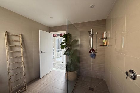 Photo of property in 75a Torkar Road, Clarks Beach, 2122