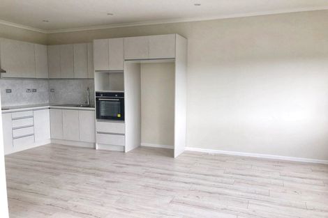 Photo of property in 22 Lisa Rise, Half Moon Bay, Auckland, 2012