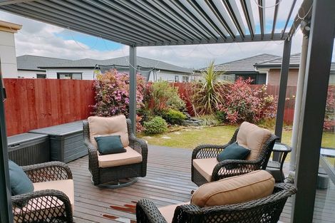 Photo of property in 32 Opoka Street, Takanini, 2110