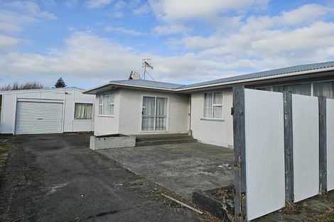 Photo of property in 18 Ashton Terrace, Castlecliff, Whanganui, 4501