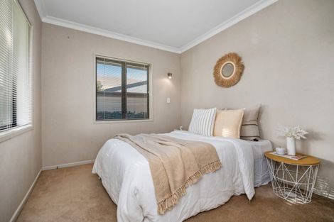 Photo of property in 2 Pemberton Crescent, Greerton, Tauranga, 3112