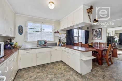 Photo of property in 15 Dalesford Street, Silverdale, Hamilton, 3216