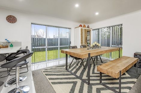 Photo of property in 35a Freyberg Avenue, Papatoetoe, Auckland, 2104