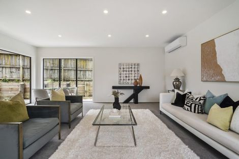 Photo of property in 6d Pax Avenue, Forrest Hill, Auckland, 0620