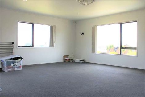 Photo of property in 10 Raddington Way, Huntington, Hamilton, 3210