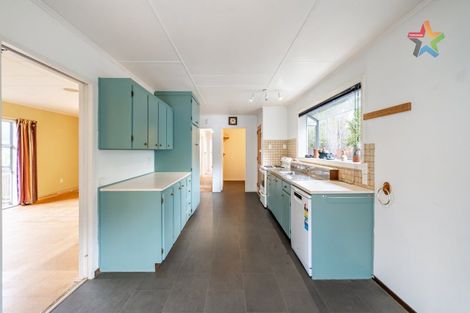 Photo of property in 6 Kendal Grove, Wainuiomata, Lower Hutt, 5014