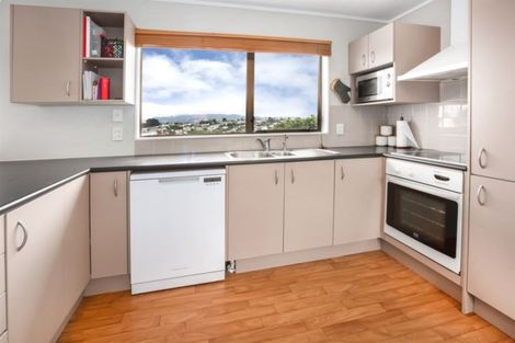 Photo of property in 5 Garboard Lane, Whitby, Porirua, 5024