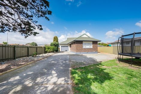 Photo of property in 50 Walton Road, Paraparaumu Beach, Paraparaumu, 5032