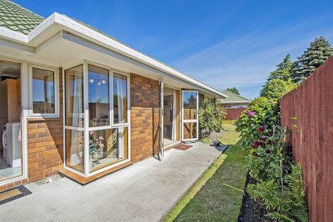 Photo of property in 3/324 Sawyers Arms Road, Bishopdale, Christchurch, 8053