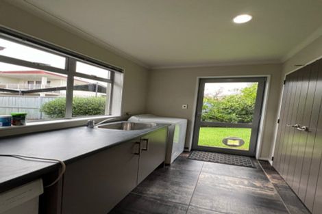 Photo of property in 20 Azure Place, Huntington, Hamilton, 3210