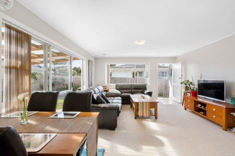 Photo of property in 13 Fortunes Road, Half Moon Bay, Auckland, 2012
