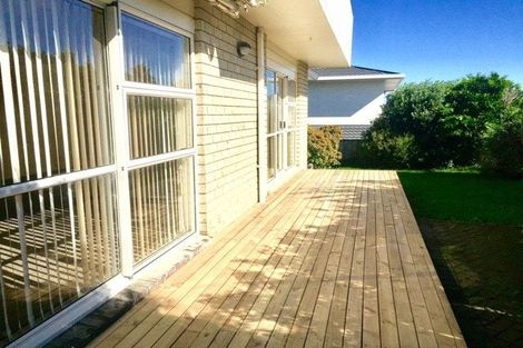 Photo of property in 1/5 Waller Avenue, Bucklands Beach, Auckland, 2012