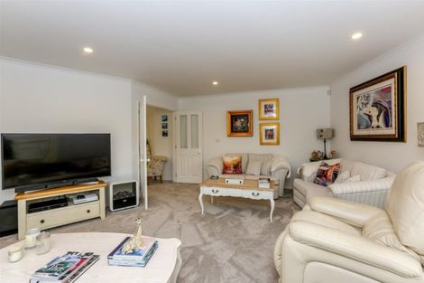 Photo of property in 4 Morley Street, New Plymouth, 4310