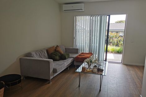 Photo of property in 4/47a Huntington Drive, Huntington Park, Auckland, 2013