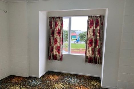 Photo of property in 2/20 Frankmoore Avenue, Johnsonville, Wellington, 6037