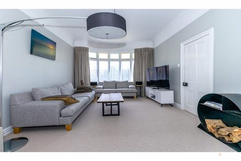 Photo of property in 43 Rhodes Street, Waimate, 7924