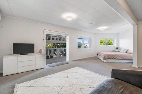 Photo of property in 11 Swann Beach Road, Stanmore Bay, Whangaparaoa, 0932