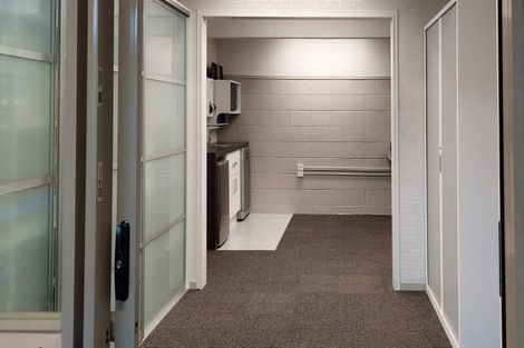 Photo of property in 97a Glanmire Road, Newlands, Wellington, 6037