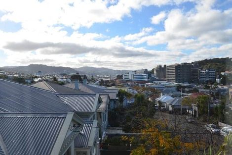Photo of property in 15 Kenwyn Terrace, Newtown, Wellington, 6021