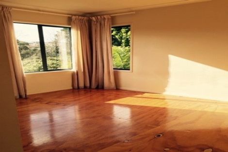 Photo of property in 7a Erica Road, Sunnynook, Auckland, 0620