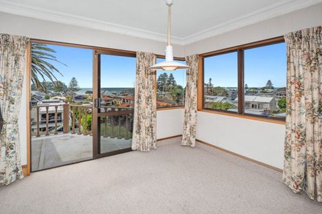 Photo of property in 24 Ngarata Avenue, Mount Maunganui, 3116