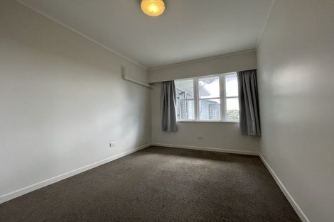 Photo of property in 1/13 Newhaven Terrace, Mairangi Bay, Auckland, 0630
