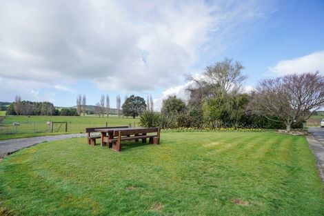 Photo of property in 164 Cameron Road, Lochiel, Winton, 9781