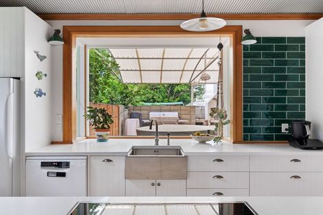 Photo of property in 15 Cheeseman Road, Inner Kaiti, Gisborne, 4010