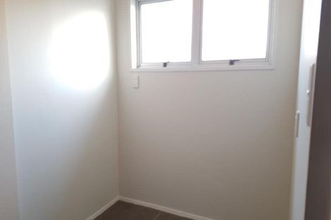 Photo of property in 2 Cypress Grove, Paraparaumu, 5032