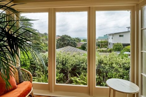 Photo of property in 11 View Road, Titahi Bay, Porirua, 5022