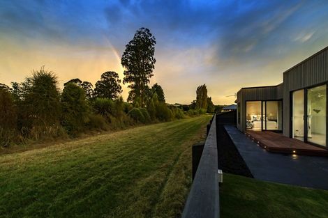 Photo of property in 31 Irvines Track, Halswell, Christchurch, 8025