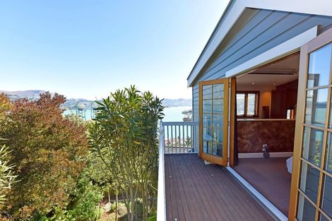 Photo of property in 35 Reserve Terrace, Lyttelton, 8082