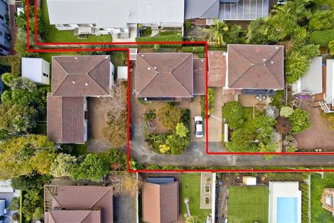 Photo of property in 2/4 Frater Avenue, Milford, Auckland, 0620